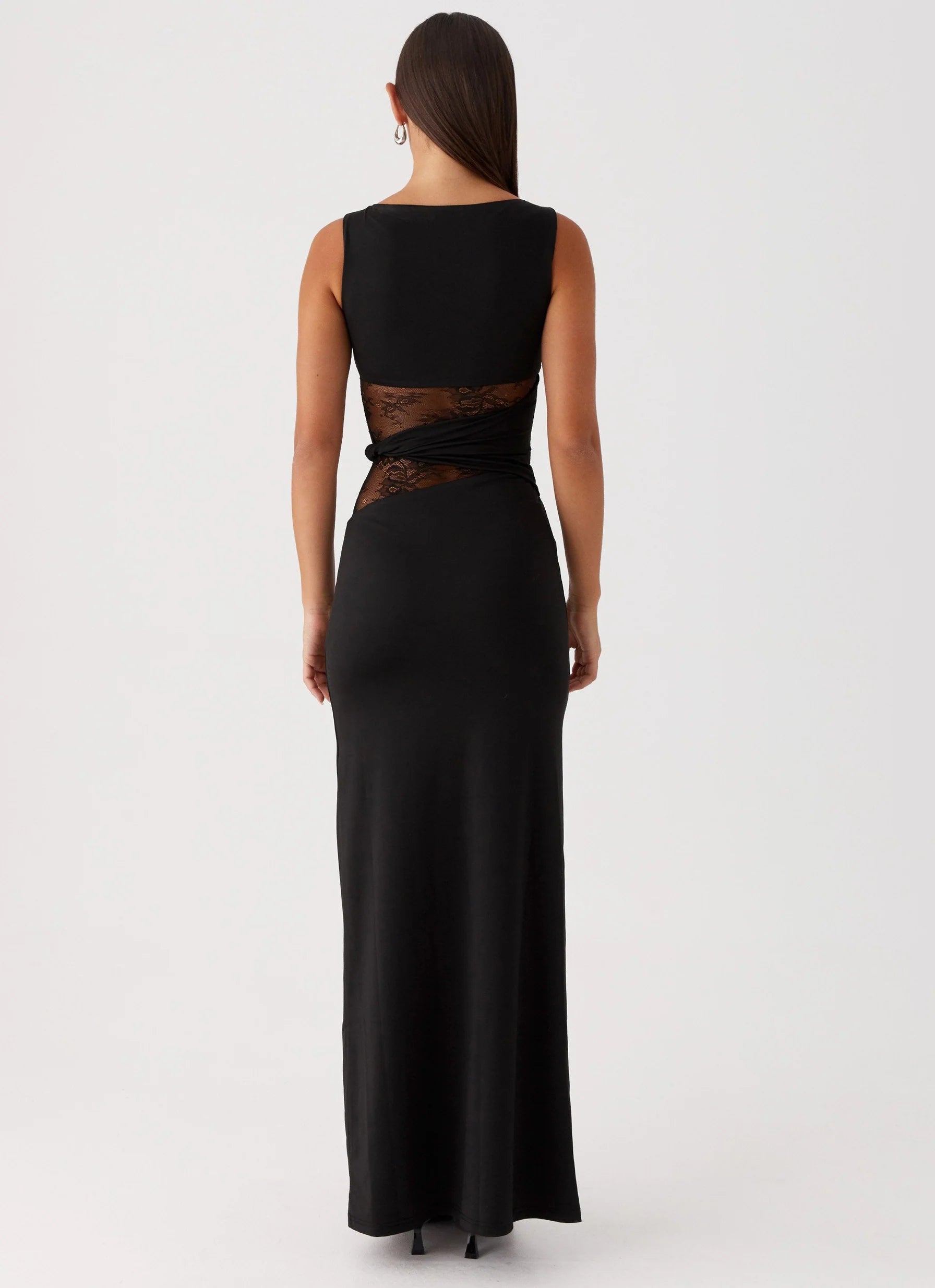 Elegant Sculpting Dress with Lace Details